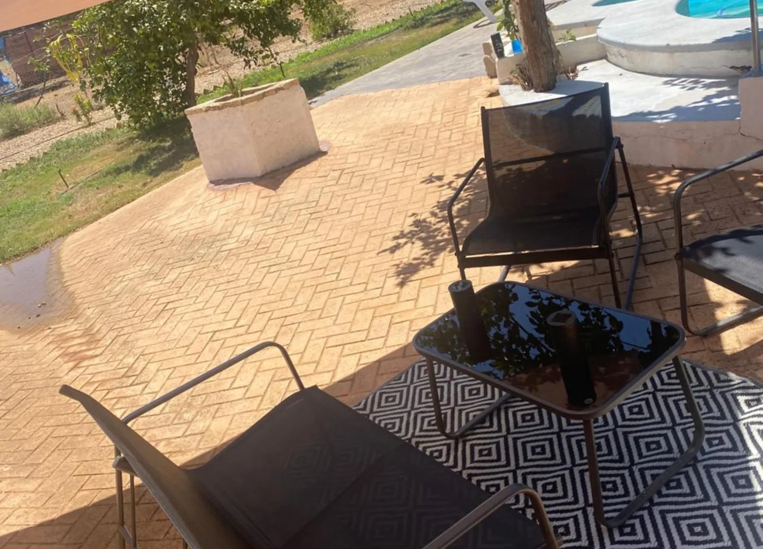Casa Los Laureles Pilas Guest house