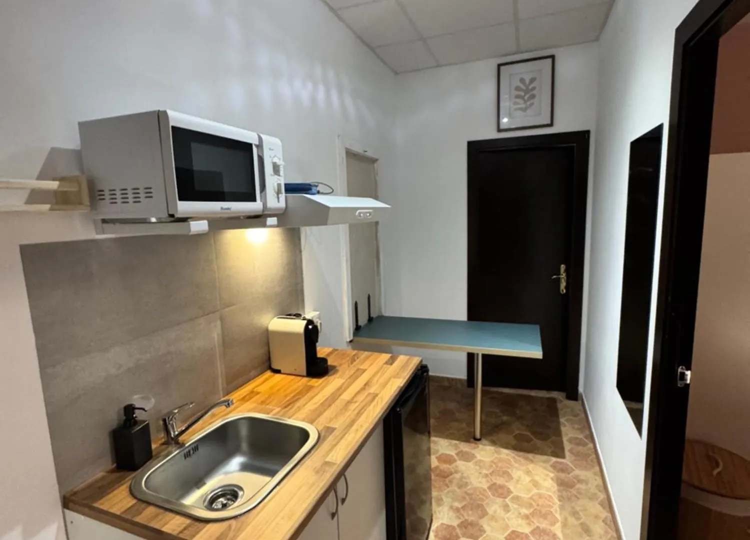 Casa Los Laureles Pilas Guest house