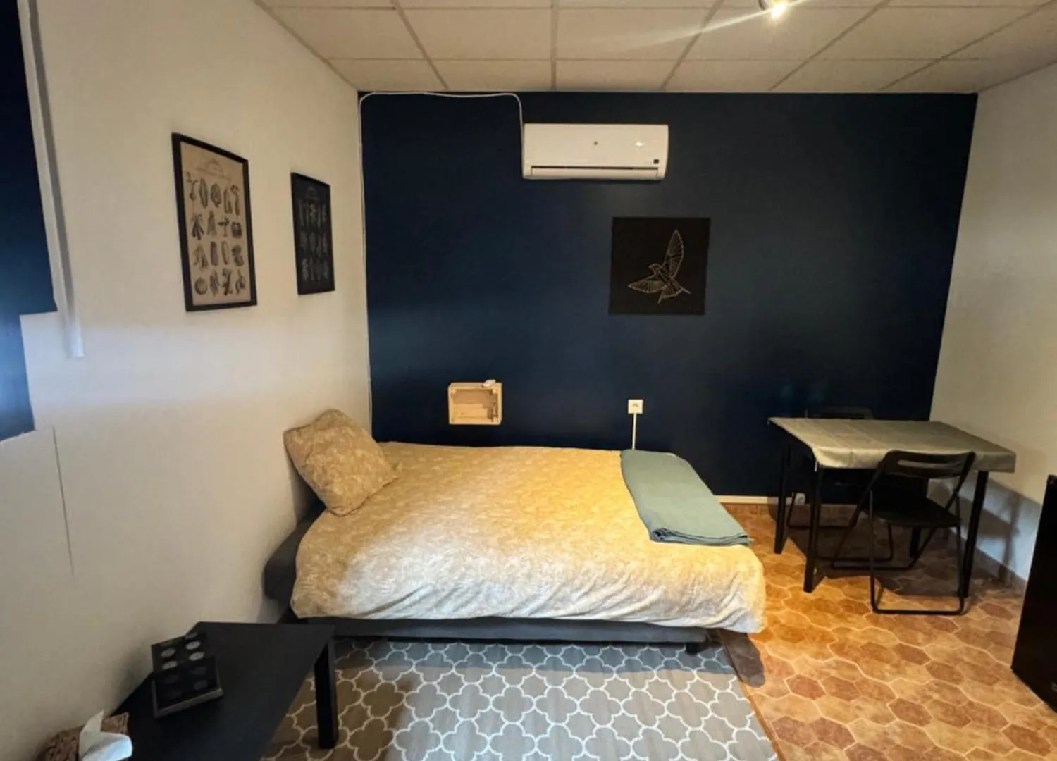 Casa Los Laureles Pilas