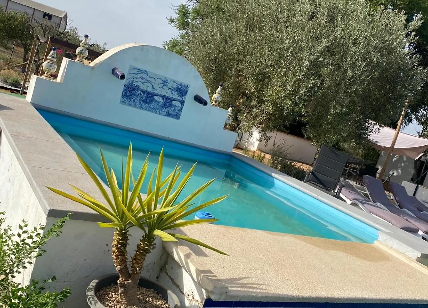 Casa Los Laureles Pilas Spain