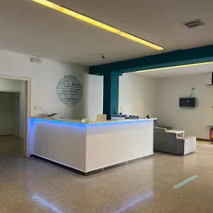 https://hostal-san-carlos.topcostabravahotels.com