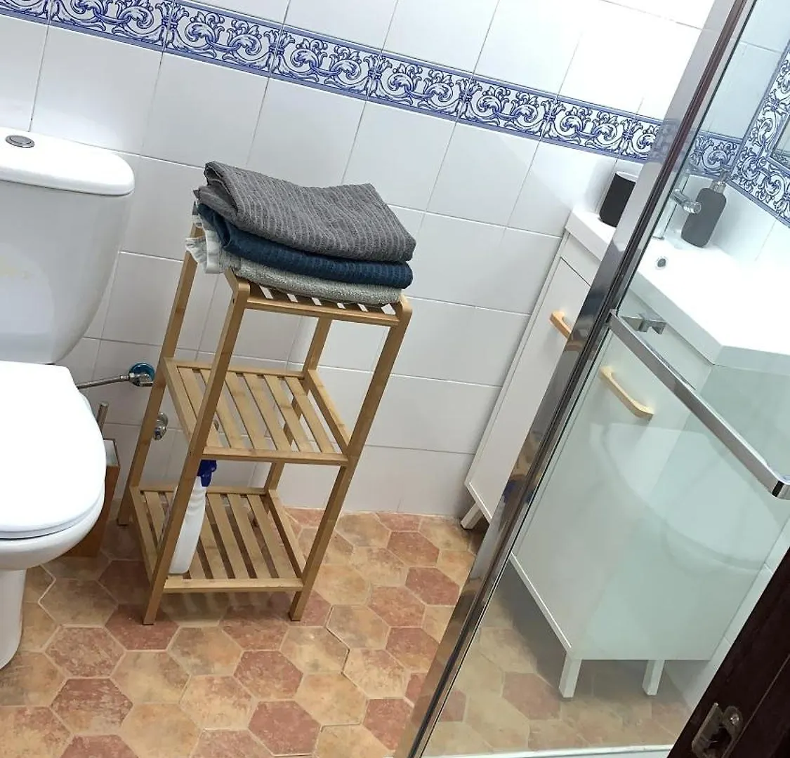 Casa Los Laureles Pilas